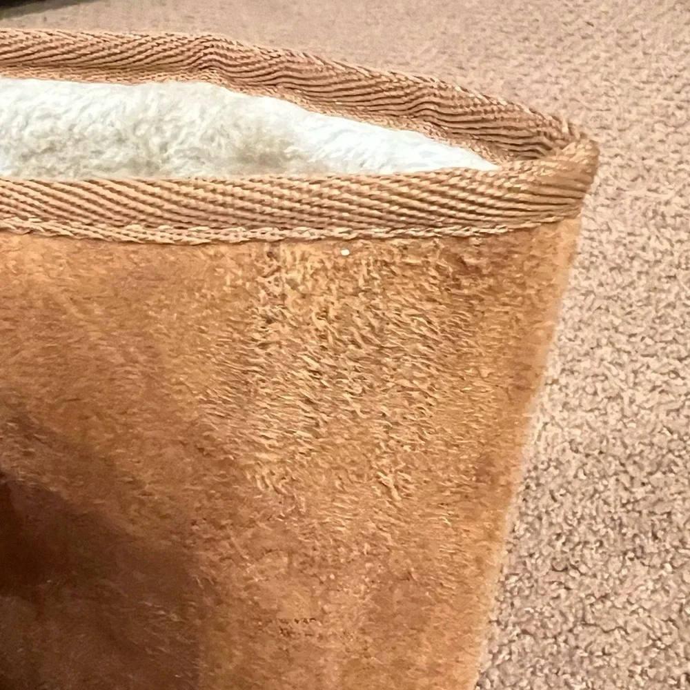 Brand New Harper Canyon Camel Faux Suede Girls Boots Size 4